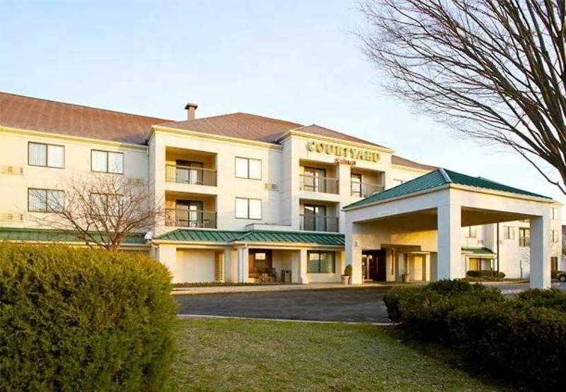 Courtyard By Marriott Принстон Экстерьер фото